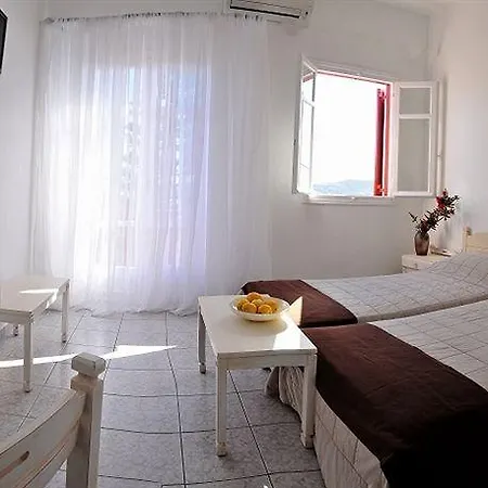 Loukas بيت ضيافة Mykonos Town